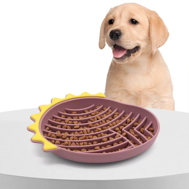 Pet supplies Slow Food Bowl Anti-Knockover Anti-Slip Dog Bathing Distraction Silicone Dog Sucker Food Training Feeder Supplies