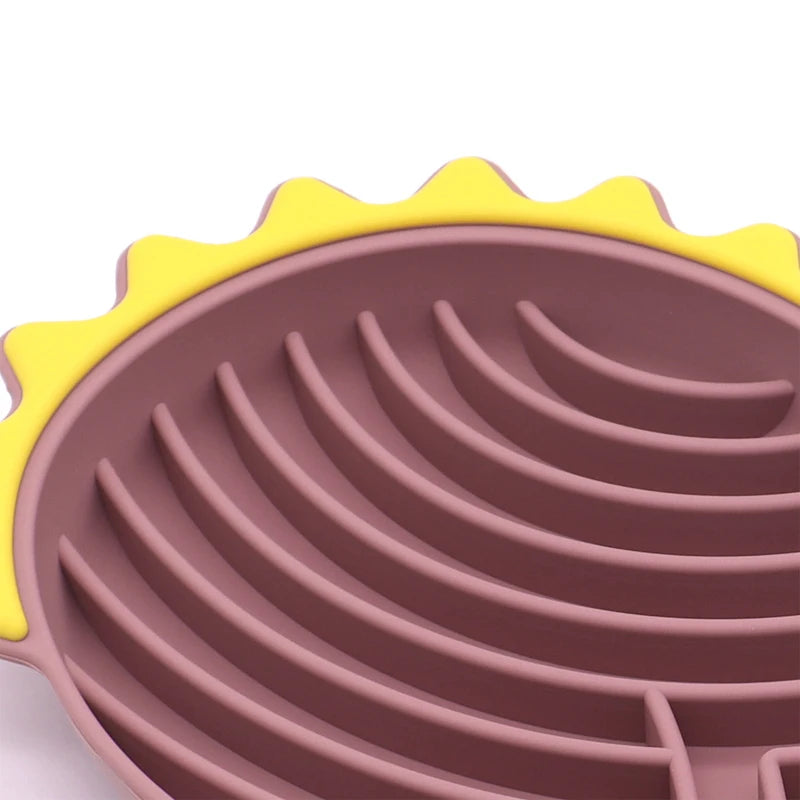 Pet supplies Slow Food Bowl Anti-Knockover Anti-Slip Dog Bathing Distraction Silicone Dog Sucker Food Training Feeder Supplies